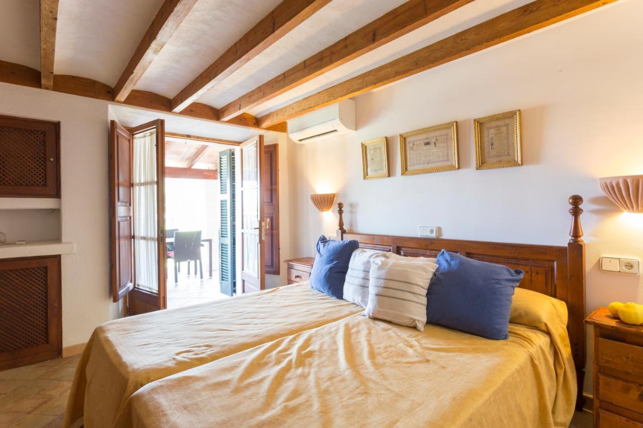 Puerto De Pollensa Villas And Apartments, With Private Mountain Ideal For Runners, Trailers,Near Puerto Pollensa Beach Approximately 5 Minutes Walking, Unique Experience In A Ullal Old Typical Mallorca House With Private Mountain And Near To The Beac المظهر الخارجي الصورة