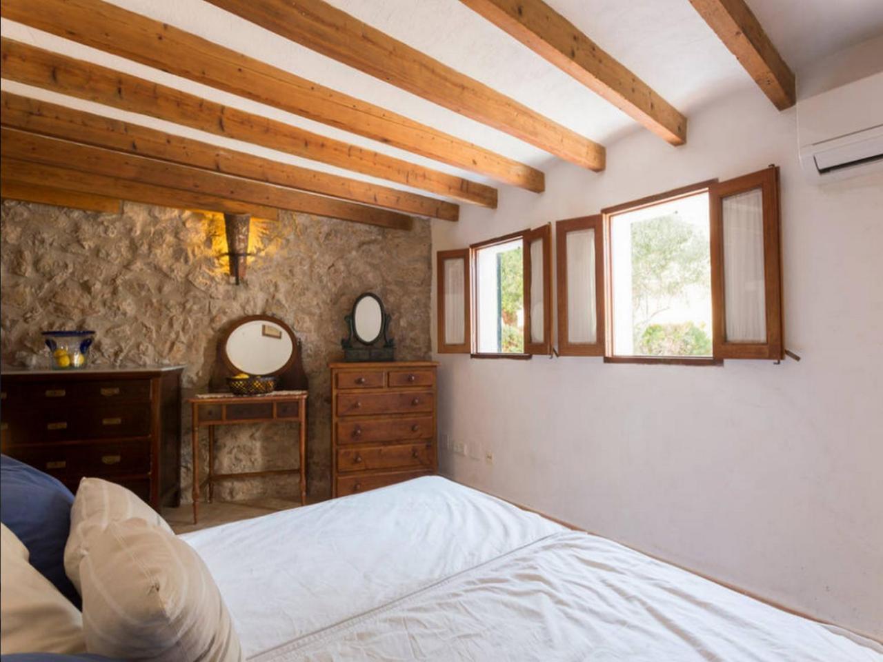 Puerto De Pollensa Villas And Apartments, With Private Mountain Ideal For Runners, Trailers,Near Puerto Pollensa Beach Approximately 5 Minutes Walking, Unique Experience In A Ullal Old Typical Mallorca House With Private Mountain And Near To The Beac المظهر الخارجي الصورة